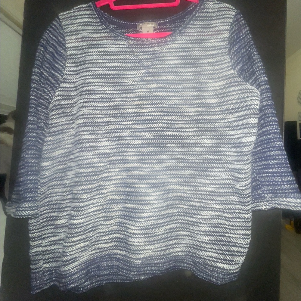 Dark blue and white lightweight sweater